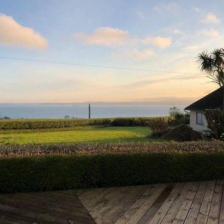 Whitehead Holiday Cottage エクステリア 写真