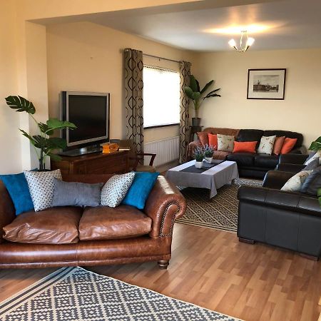 Whitehead Holiday Cottage エクステリア 写真